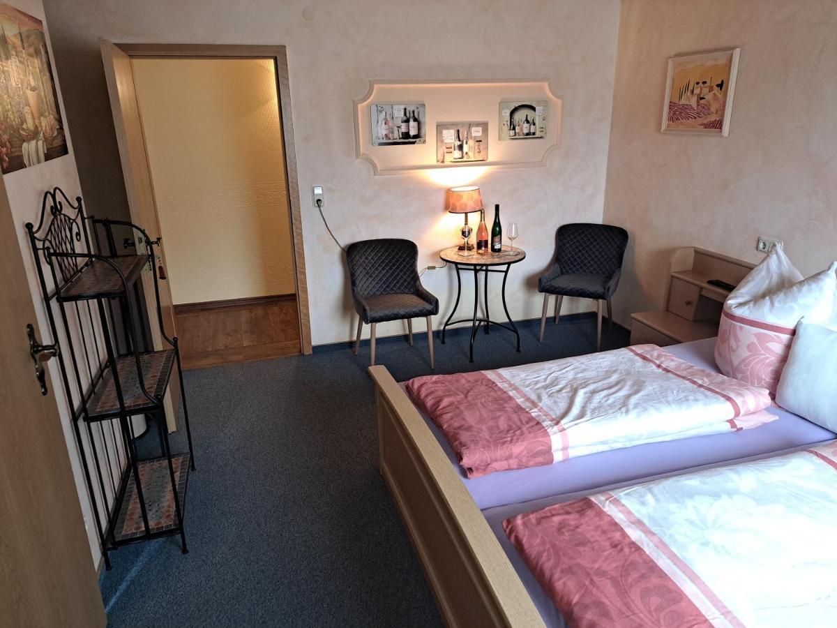 Moselpension Gwosch Bruttig-Fankel Exterior foto